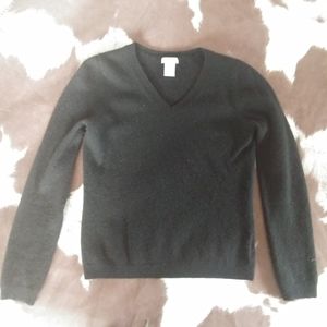 100% Cashmere Worthington V-Neck Sweater